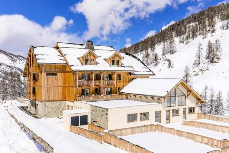 Wonderful rental apartment with pool | Next to the ski | Pets are welcome — photo 4