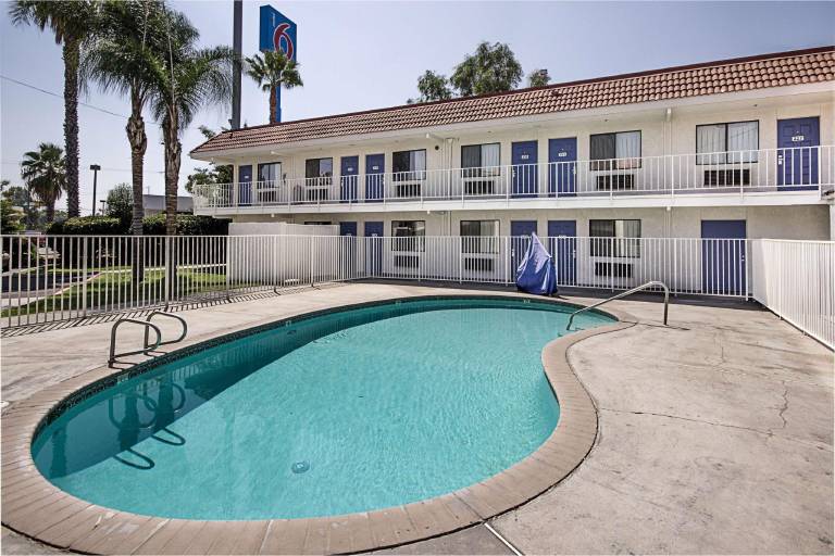 Motel 6 Fresno, CA — photo 2