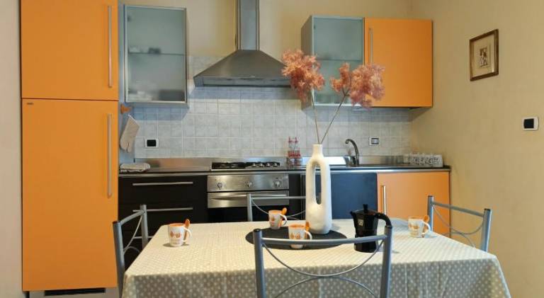 Rental apartment with 2 rooms for 6 persons — photo 3