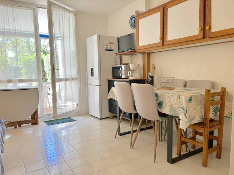 Studio | Beach nearby | Pets are welcome — photo 3