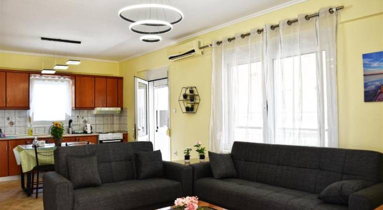 Holiday apartment with patio | Beach nearby | Pet-friendly in Kavala