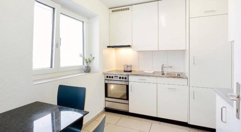 Serviced apartment with 2 rooms for 4 persons — photo 2