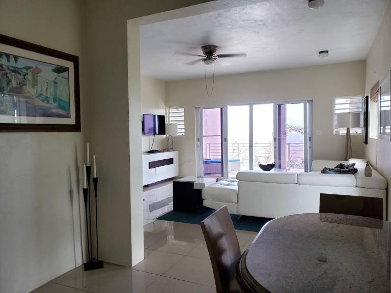 Villa Indigo 1BR in Private Gated Estate — photo 2