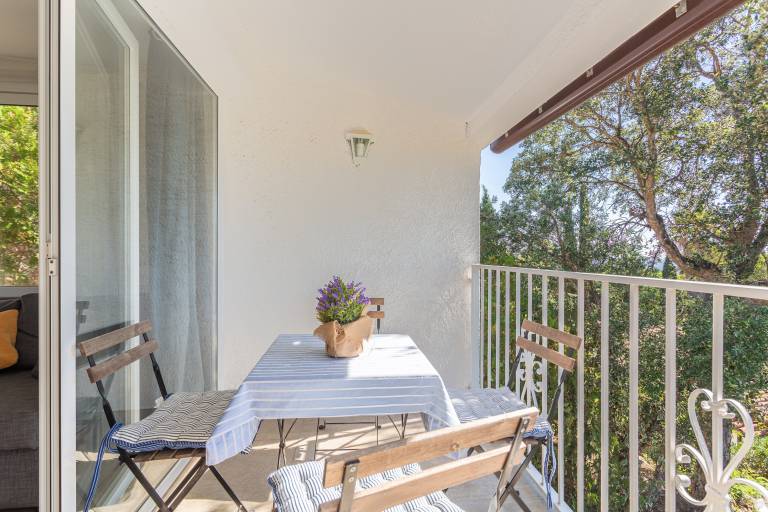 Holiday Home 'Yves' with Sea View, Private Terrace and Wi-Fi — photo 3