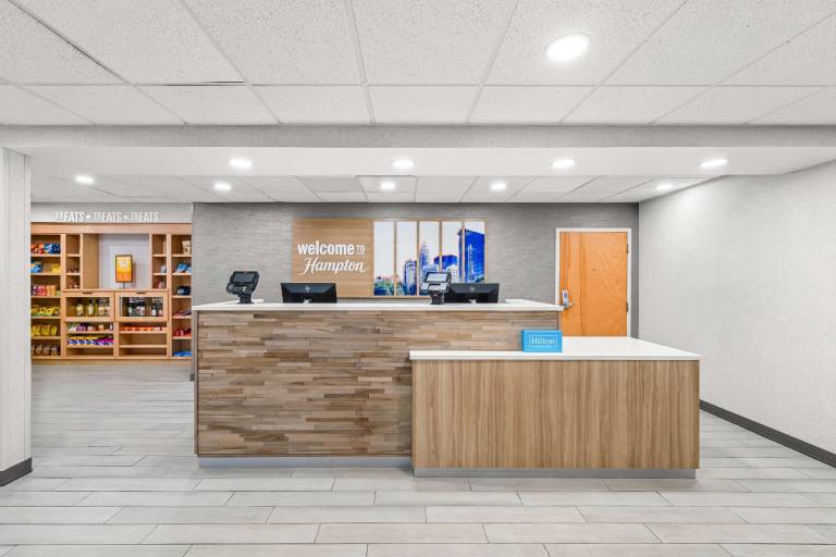 Hampton Inn & Suites Charlotte-Airport — photo 4