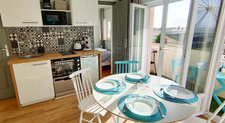 Apartment with 1 room for 4 persons — photo 3