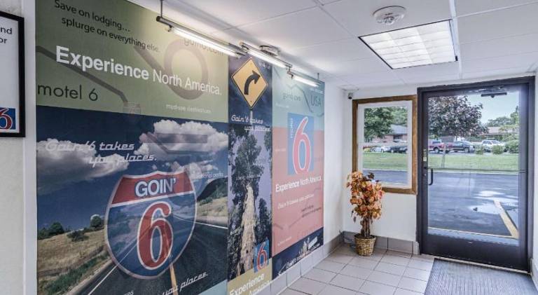 Motel 6 Oshkosh, WI — photo 5