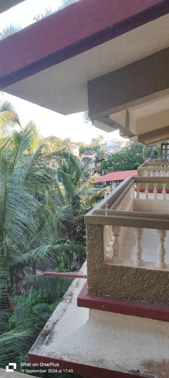 Vacation home with pool — photo 5