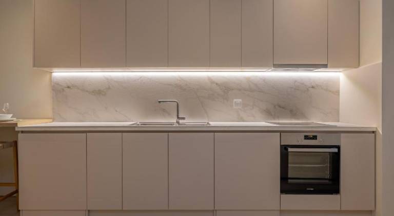 Earthy Haven-Minimalist Luxury Studio & Hot Tub — photo 5