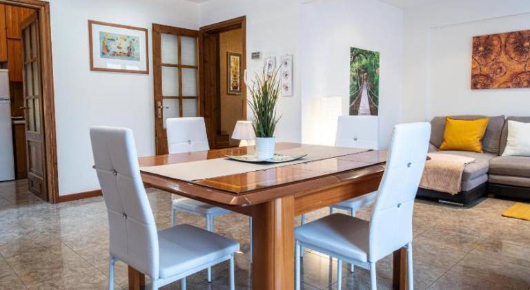 Fully equipped lovely rental apartment with patio | Dogs allowed — photo 2