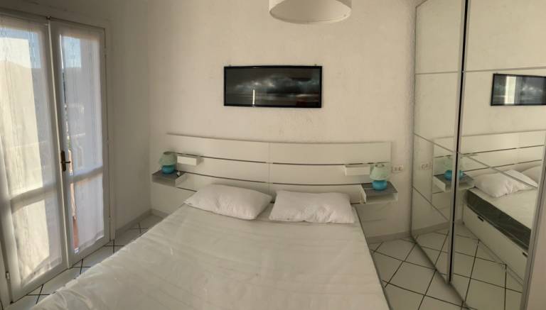 Apartment with 1 room for 4 persons — photo 3