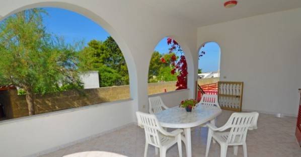 Holiday apartment with garden — photo 5