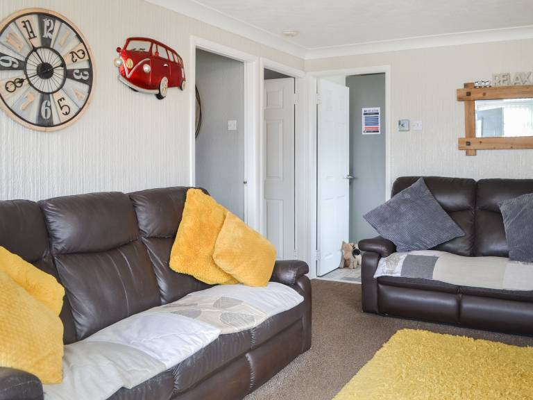Child-friendly cottage with yard | River view | Pet-friendly — photo 4