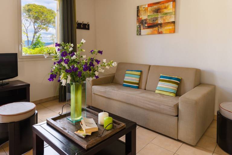 Family-friendly lovely condo with sauna, pool & terrace | Close to the beach | Pets are welcome — photo 2