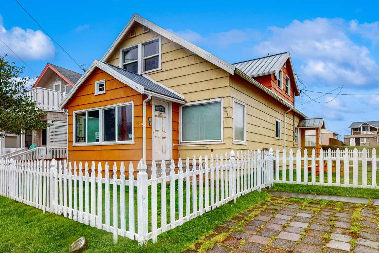Cabin Rockaway Beach