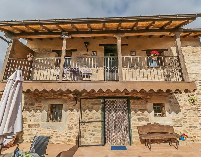 Vacation Home "Jumaca" with Mountain View, Private Terrace & Wi-Fi — photo 2
