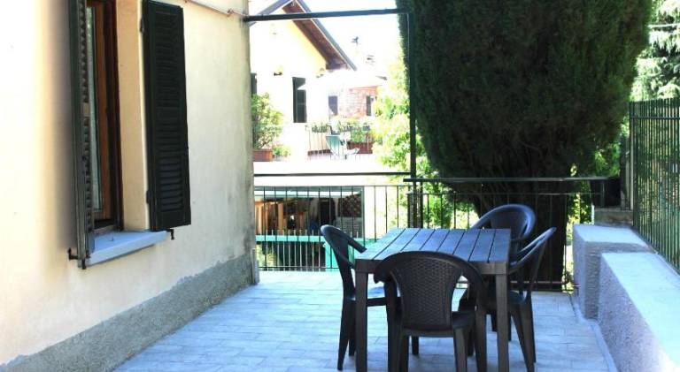 Apartment with 2 rooms for 4 persons in Brunate
