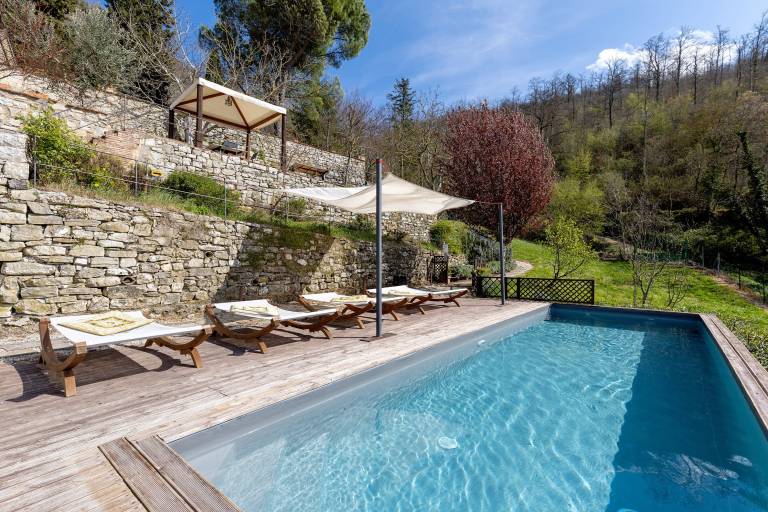 Fully equipped beautiful villa with private pool, garden & fast internet | Mountain view | Suitable for remote work | Pet-friendly in Sesto Fiorentino