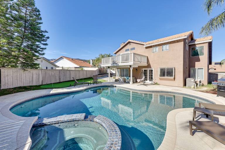 Lake Elsinore Home w/ Pool - 44 Mi to Disneyland! — photo 2