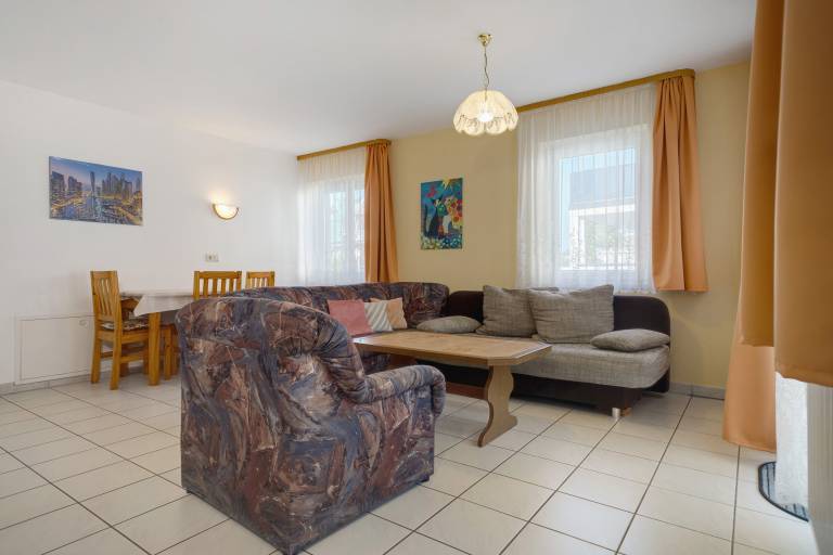 Beautiful apartment with patio | Pets allowed — photo 3