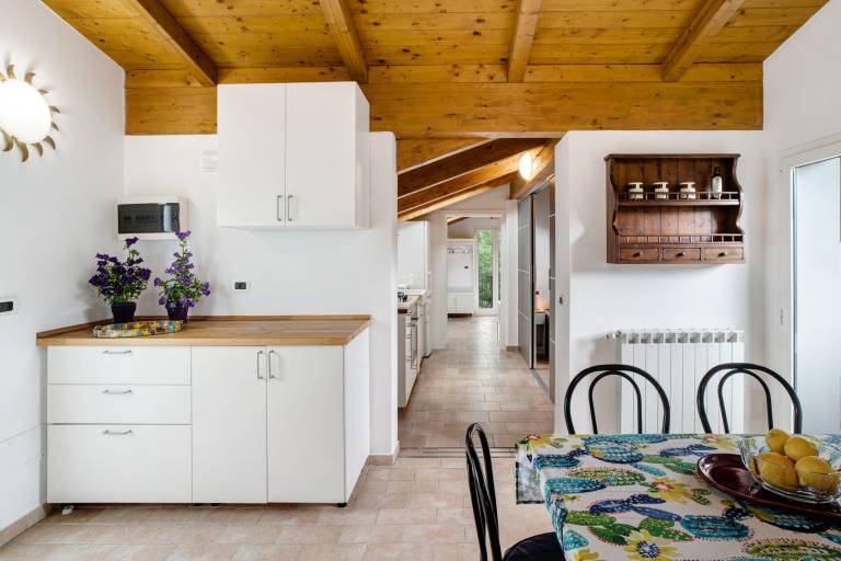Rosmarino Apartment with Mountain View. Shared Garden, Pool, and Wi-Fi — photo 5