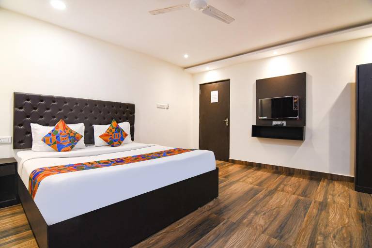 HOTEL KGF - NEAR QUEST MALL — photo 2