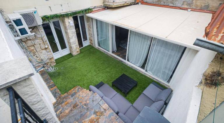 Fully equipped beautiful rental apartment with patio, hot tub & barbecue | Pet-friendly — photo 5