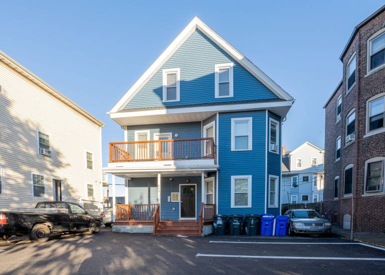 Apartment  Jamaica Plain