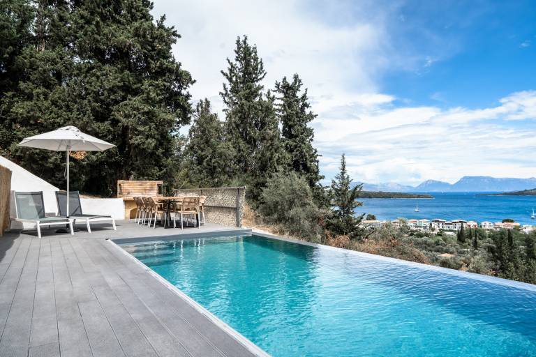 Villa 'Nidri Hills' with Sea View, Wi-Fi and Air Conditioning — photo 2