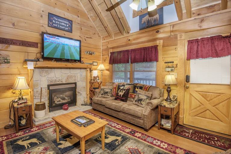 Family-friendly cabin with private pool | Pets allowed — photo 5