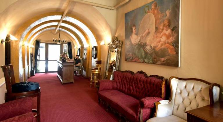 Safrano Palace — photo 2