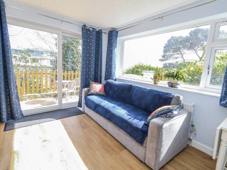 Cottage with garden | Beach view — photo 4