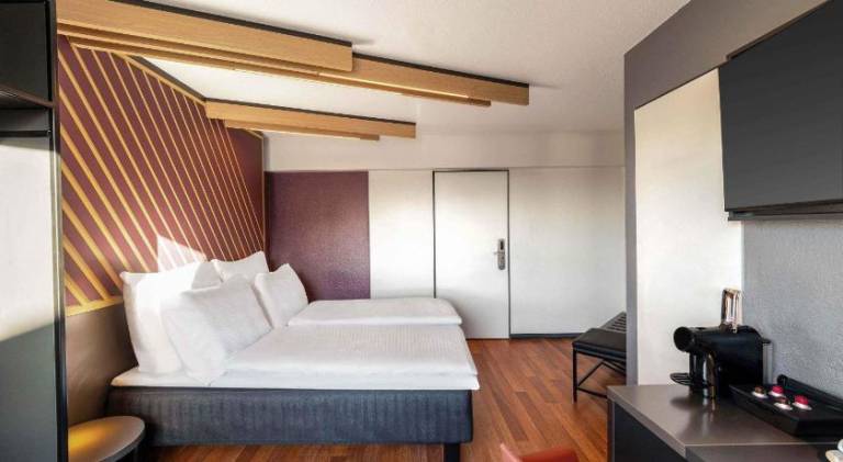 B&B Hotel Dusseldorf - Hbf — photo 2