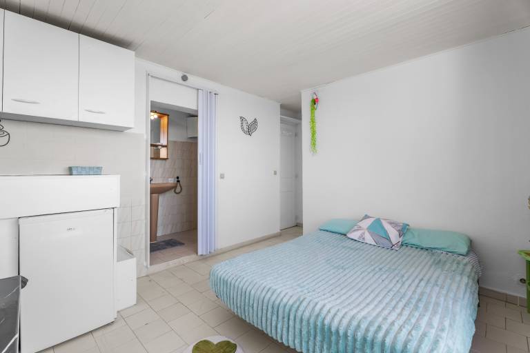 Cabanon "Jeux de boules 3" with Sea View — photo 3