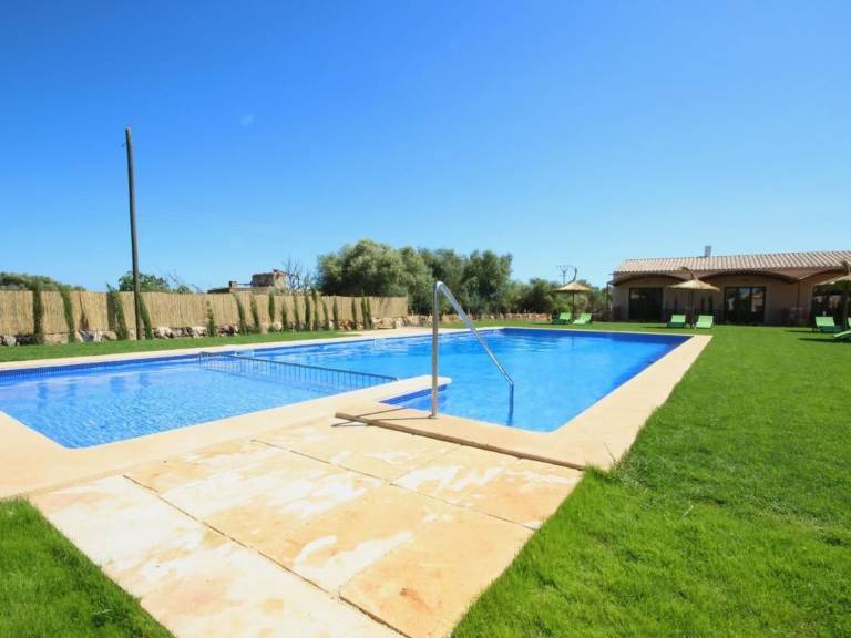 Charmantes Appartement in Campos mit Garten