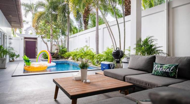Majestic Residence Pool Villa Private Beach — photo 3