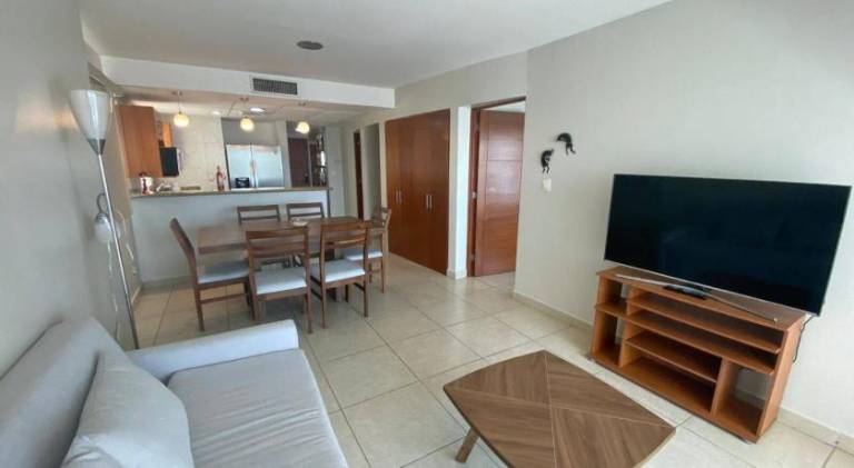 Apartment with pool — photo 2