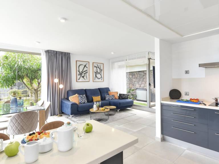 Fully equipped nice house with yard, terrace & barbeque | Mountain view | Dogs allowed — photo 4