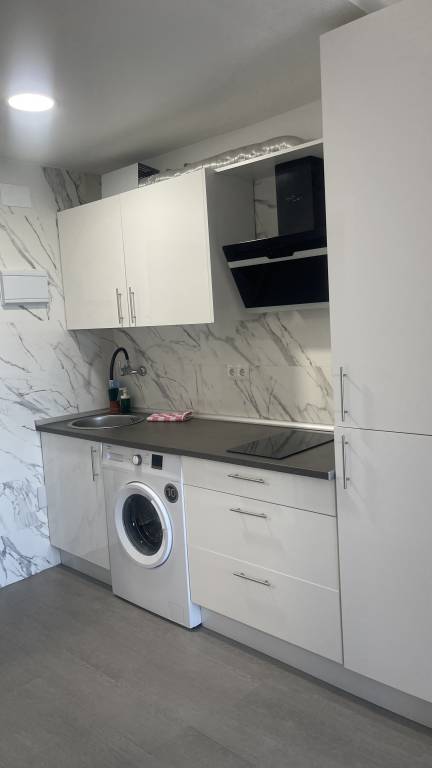 Rental apartment with terrace & pool — photo 4