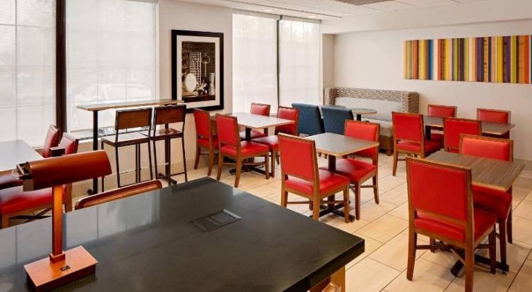 Holiday Inn Express Harrisburg East By IHG — photo 3