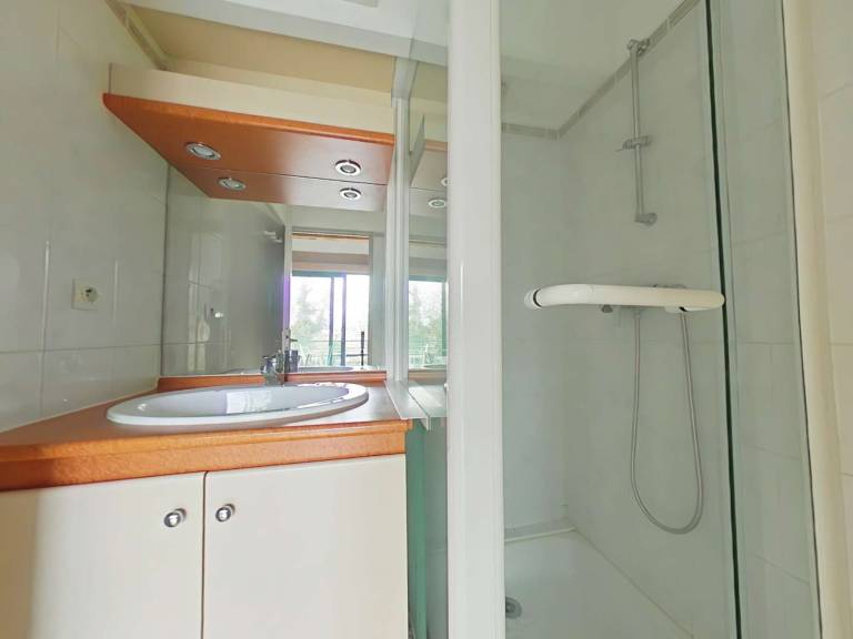 Bright duplex with balcony and parking - 4 sleeps La Rochelle — photo 5