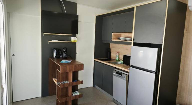 Apartment with terrace & barbeque — photo 4