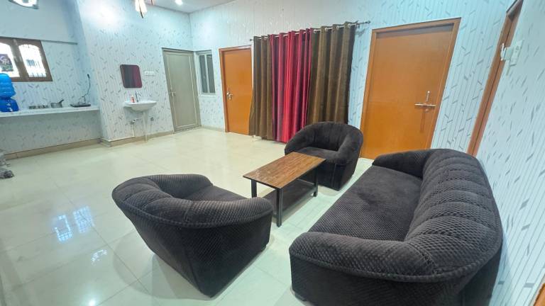 Big rental apartment with patio | Suitable for remote work | Pets are welcome — photo 3