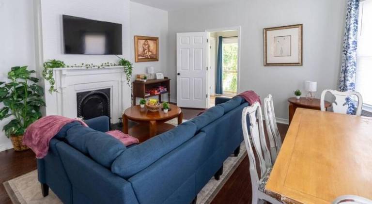 Garden Penthouse in RVA! 3 Bedroom, 3 Bath! — photo 2