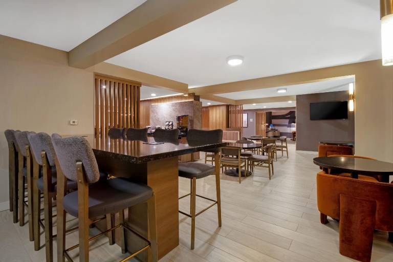 Best Western Plus Meadowlands — photo 2