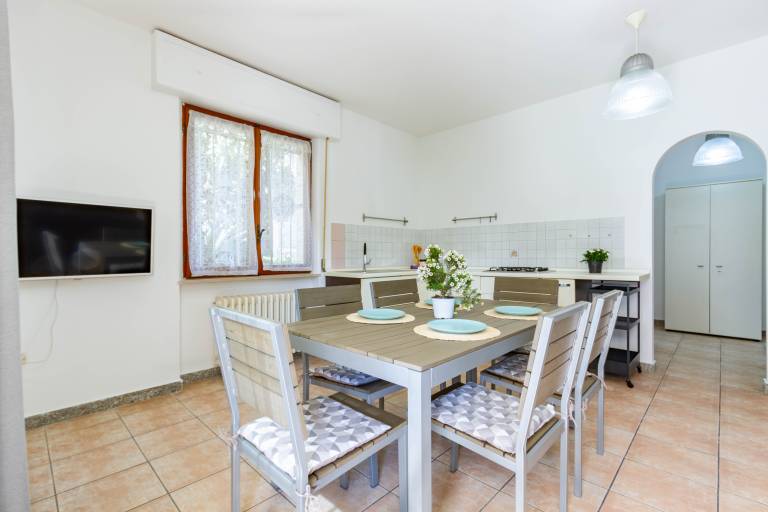 Holiday apartment with 1 room for 5 persons — photo 2