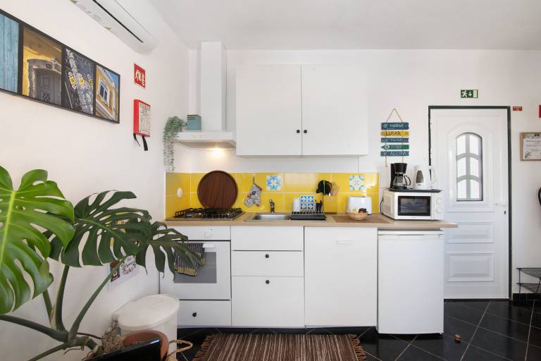 Fully equipped house with pool, fast internet & grill | Mountain view | Pets allowed — photo 4