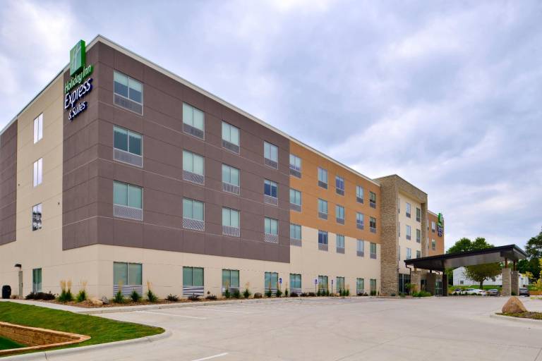 Holiday Inn Express And Suites Ottumwa By IHG in Ottumwa, IA