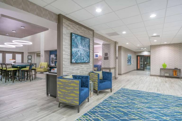 Hampton Inn & Suites Glenarden Washington DC