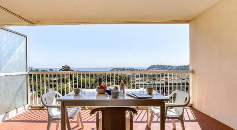 Apartment with 2 rooms for 4 persons in Cavalaire-sur-Mer